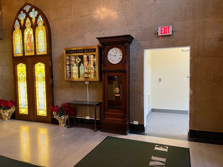 More Photos Of 636 Church St, Evanston Office Residential For Lease