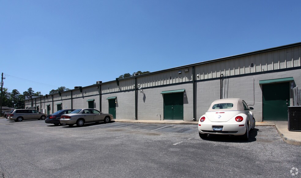 More Photos Of 1113 Perry Hill Rd, Montgomery Storefront Retail Office For Lease