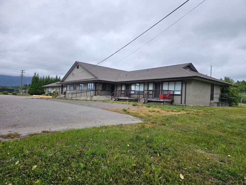 More Photos Of 3120 Braun St, Terrace Apartments For Lease