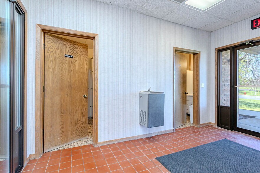 More Photos Of 3205 Terrace Ct, Wausau Office For Sale