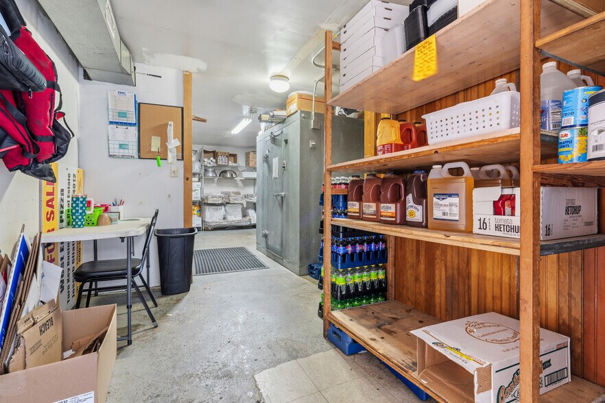 More Photos Of 130 W Lisbon St, Waynesburg Restaurant For Sale