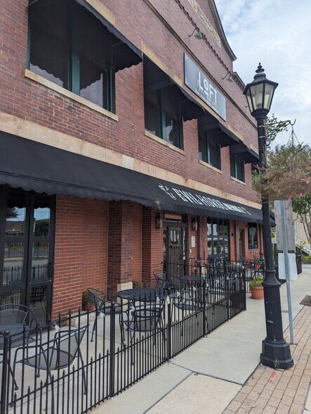 More Photos Of 1338 Main St, Crete Restaurant For Lease