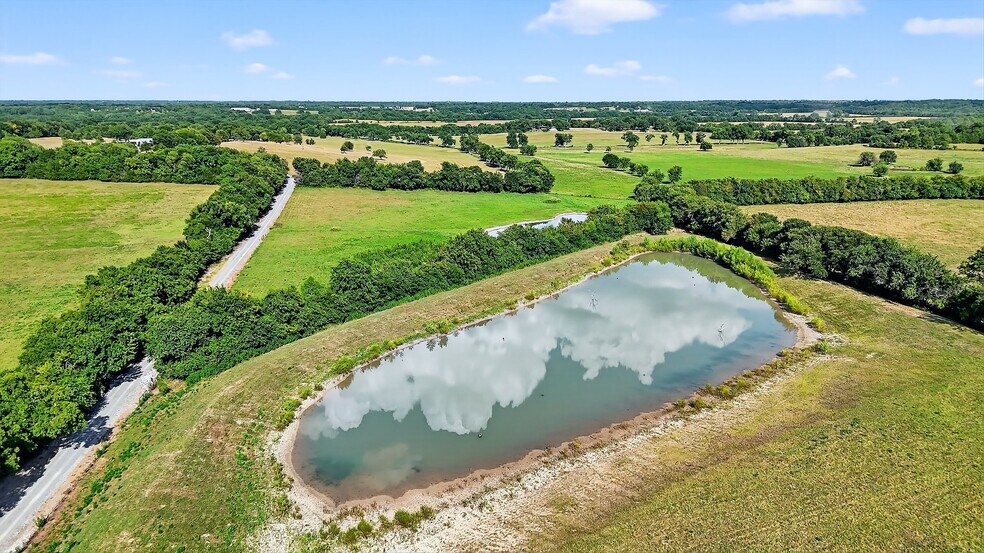 More Photos Of 5262 FM 896, Leonard Specialty For Sale