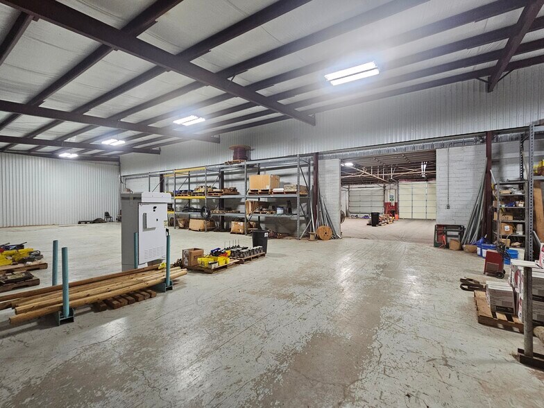 More Photos Of 110 CR 141, Sweetwater Warehouse For Sale