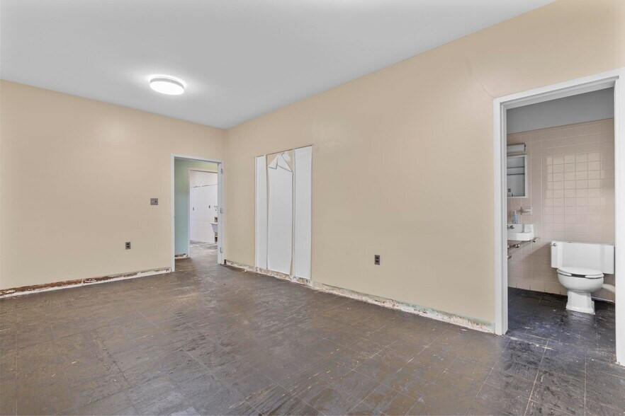 More Photos Of 19 Goodwill Ave, Meriden Specialty For Sale