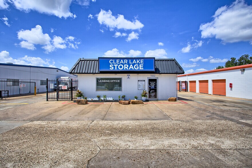 More Photos Of 15502 Highway 3, Webster Light Manufacturing For Lease