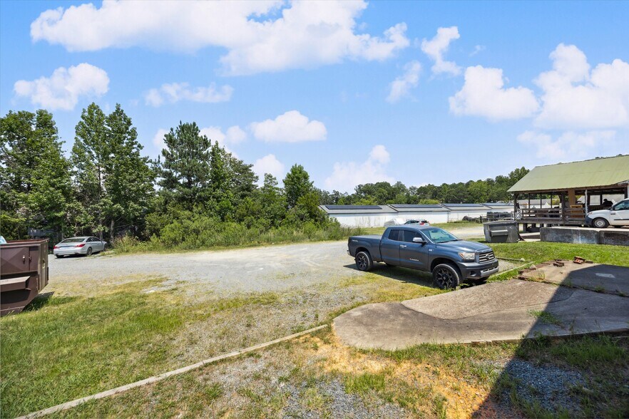 More Photos Of 12048 Stallings Commerce Dr, Matthews Storefront Retail Office For Sale