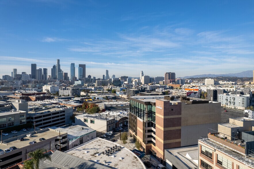 More Photos Of 1003 E 4th Pl, Los Angeles Office For Lease