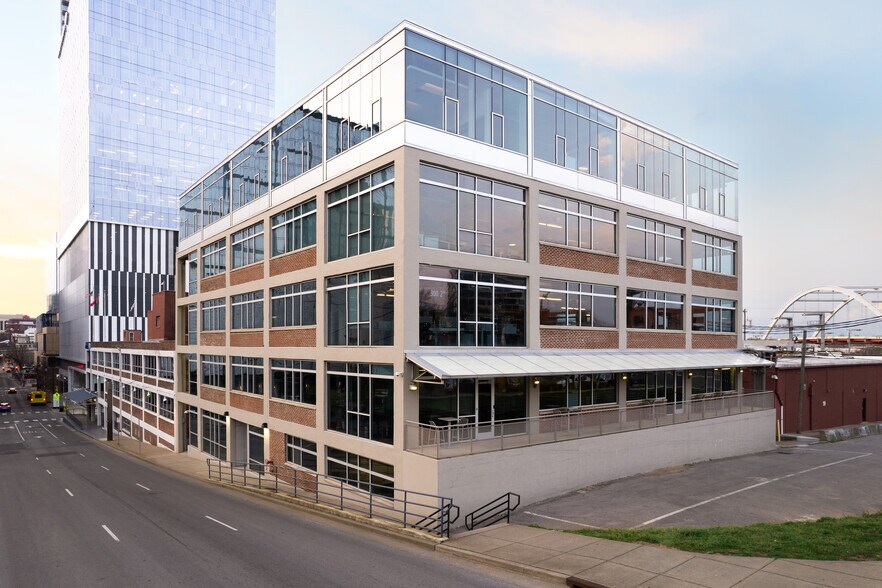 More Photos Of 300 2nd Ave S, Nashville Office For Sale