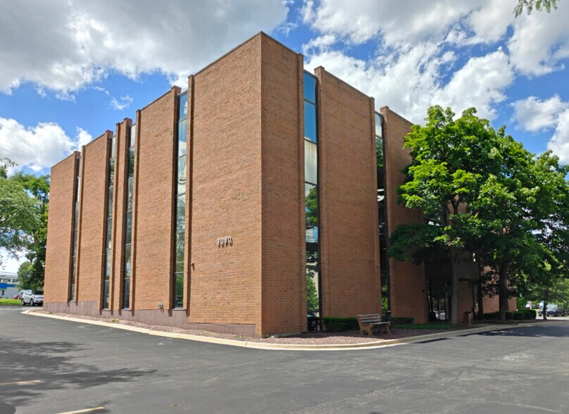More Photos Of 3060 Ogden Ave, Lisle Medical For Sale