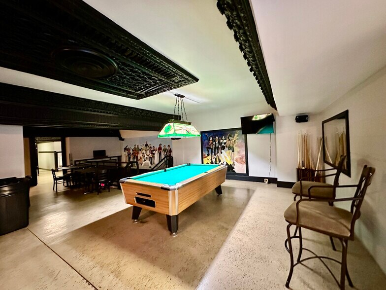 More Photos Of 832 Gallia St, Portsmouth Theater Concert Hall For Sale