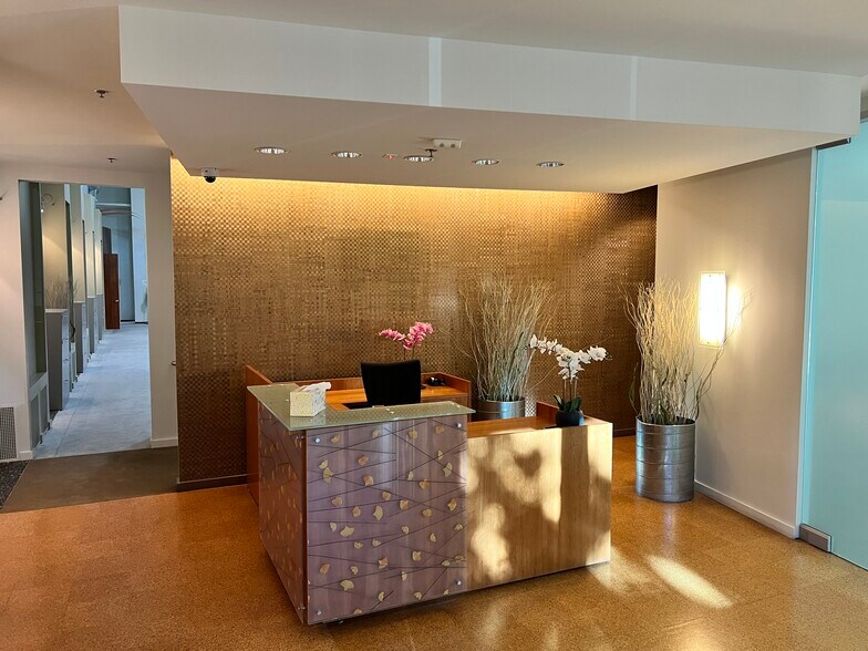 More Photos Of 9551-9591 Irvine Center Dr, Irvine Research And Development For Lease