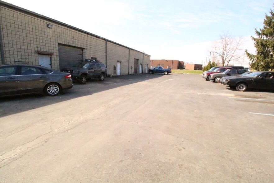 More Photos Of 12301 McNulty Rd, Philadelphia Warehouse For Lease