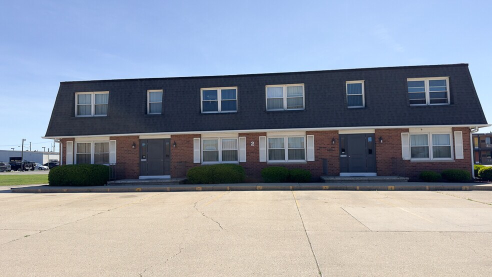 More Photos Of 2 Michael St, Streator Apartments For Sale