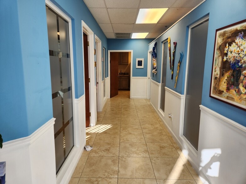 More Photos Of 301 E Ocean Ave, Lantana Office For Lease