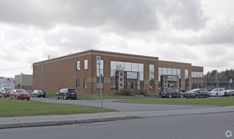 Primary Photo Of 1060 Boul Michèle-Bohec, Blainville Light Distribution For Lease