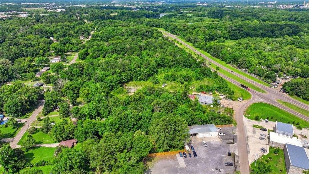More Photos Of 654 Caseys Ln, Flowood Specialty For Sale