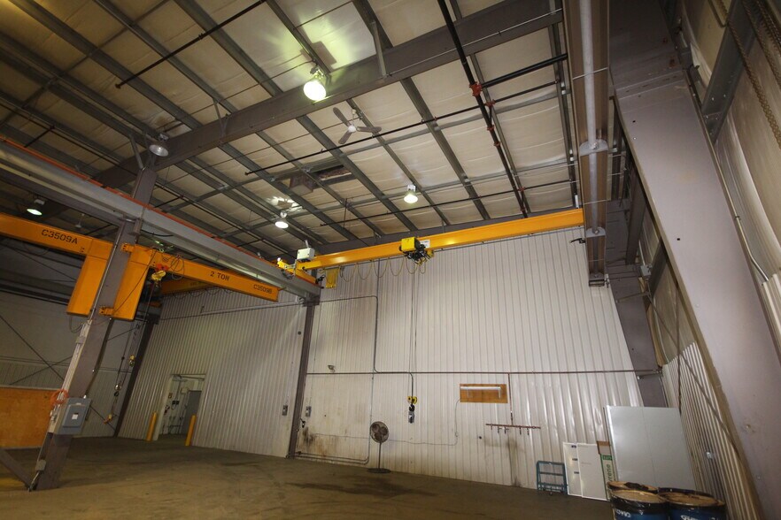 More Photos Of 2303A 8 St, Nisku Warehouse For Sale