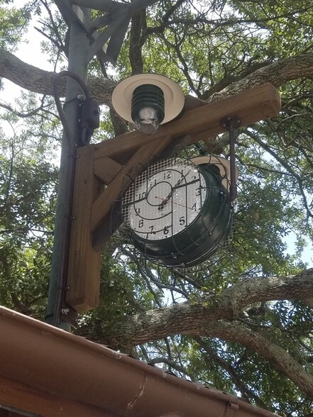 More Photos Of 815-817 Rosedale Dr, New Orleans Office For Sale