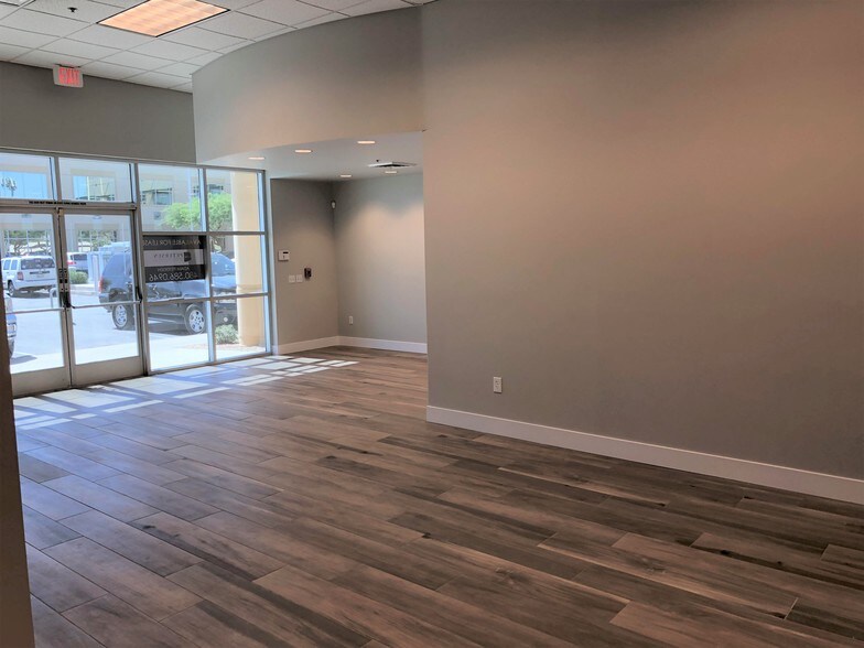 More Photos Of 1959 S Val Vista Dr, Mesa Office For Lease