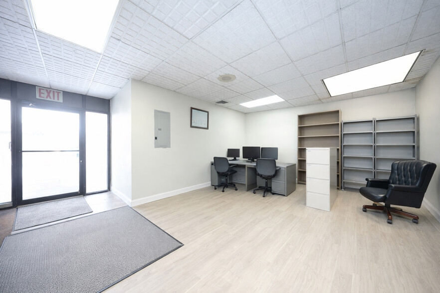 More Photos Of 8510 Bay 16th St, Brooklyn Office For Sale