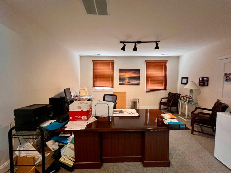 More Photos Of 403 W Pennsylvania Ave, Towson Office Residential For Sale