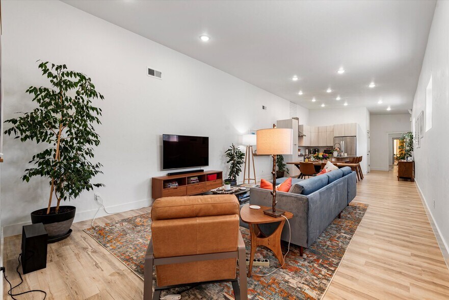 More Photos Of 1905 2nd St, Baker City Storefront Retail Residential For Sale