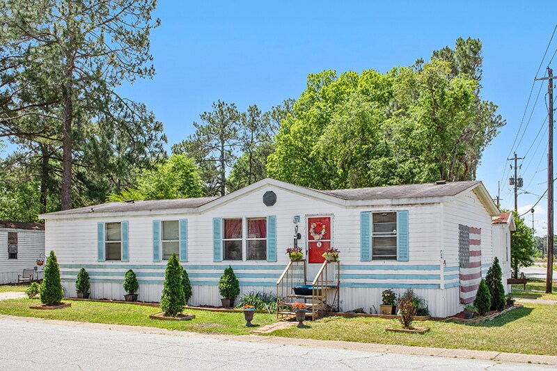 More Photos Of 901 Joy Rd, Columbus Manufactured Housing Mobile Home Park For Sale