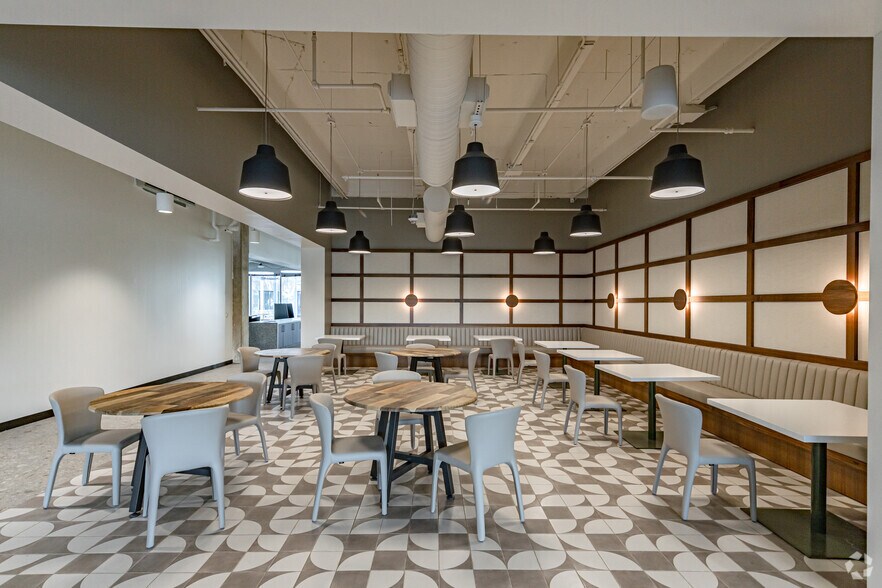 More Photos Of 1900 W Kirkwood Blvd, Southlake Office For Lease