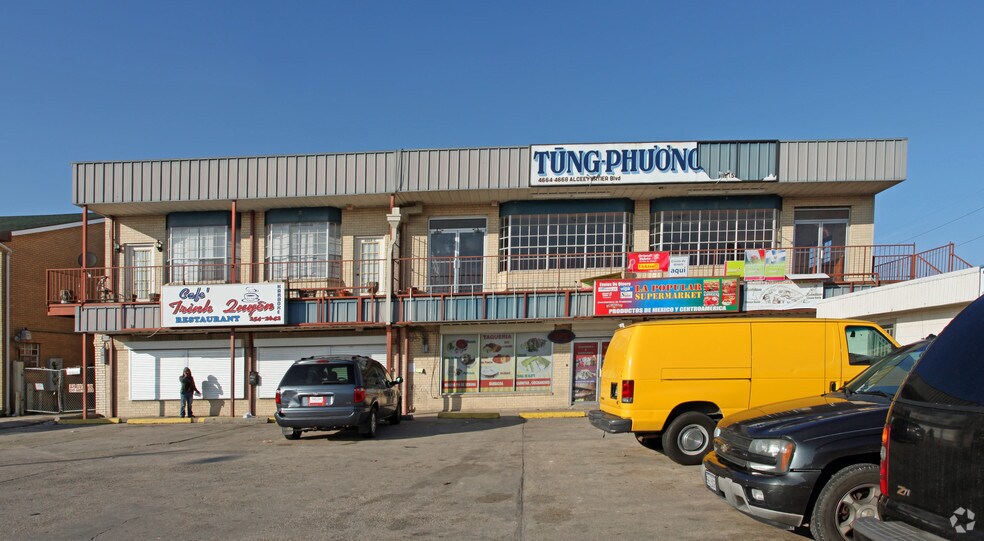 More Photos Of 4664 Alcee Fortier Blvd, New Orleans Storefront Retail Residential For Lease