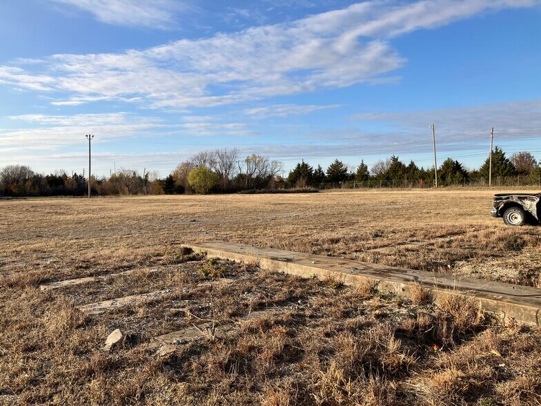 More Photos Of 5656 S 122nd East Ave, Tulsa Land For Lease