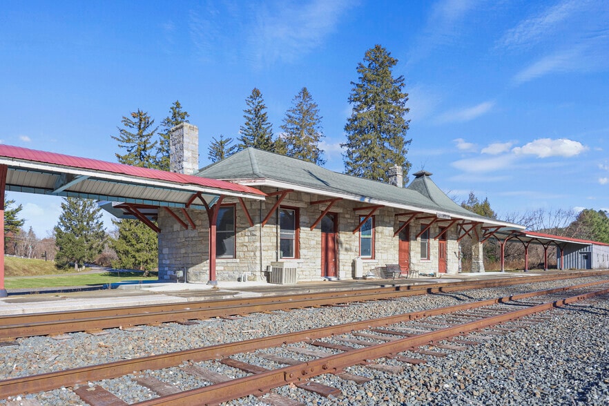 More Photos Of 2 Depot St., Stockbridge Office For Lease