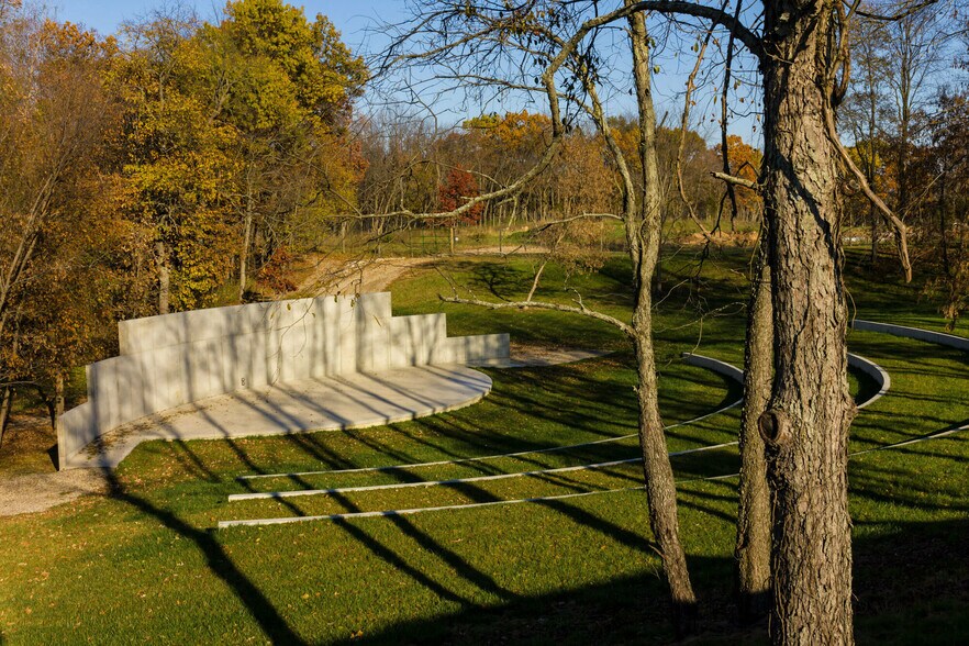 More Photos Of 20390 N M 52, Chelsea Restaurant For Lease