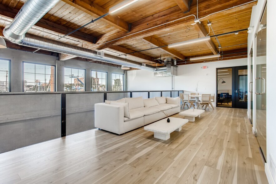 More Photos Of 350 SE Mill St, Portland Office For Lease
