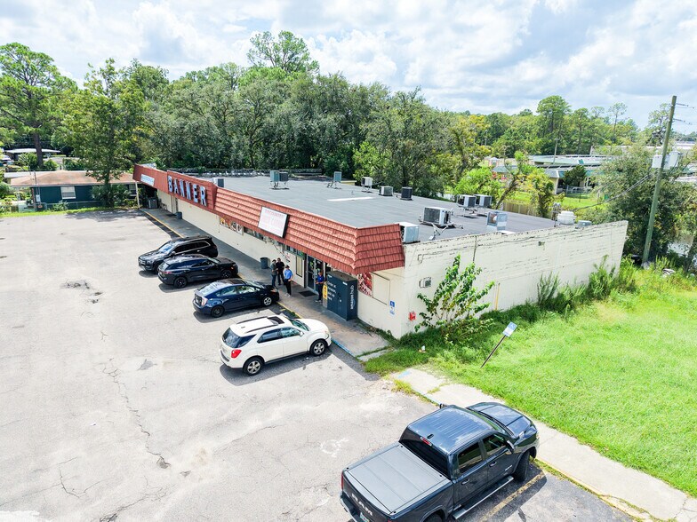 More Photos Of 5428 Cleveland Rd, Jacksonville Supermarket For Sale