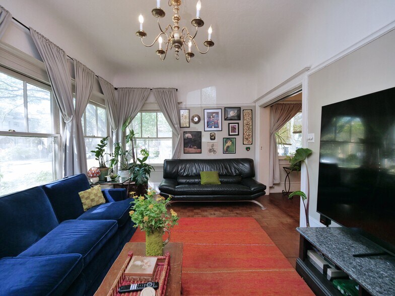 More Photos Of 1901-1903 H St, Sacramento Apartments For Sale