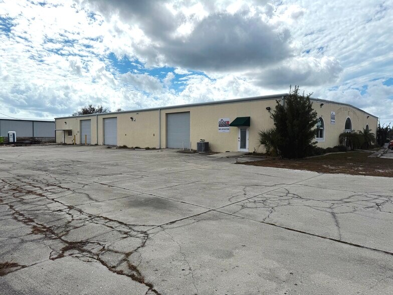 More Photos Of 23245 Harbor View Rd, Port Charlotte Warehouse For Lease