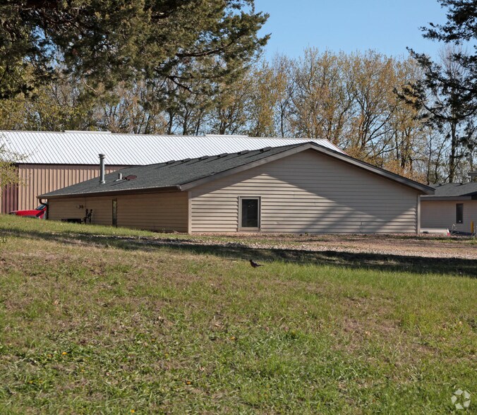 More Photos Of 18486 202nd Cir, Hutchinson Office For Lease