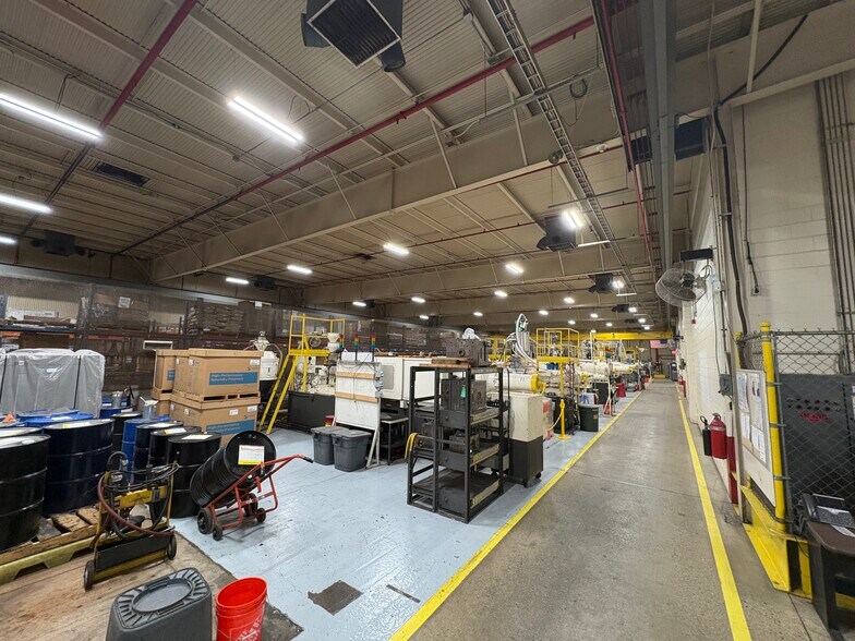 More Photos Of 101 E Industrial Blvd, Logansport Manufacturing For Sale