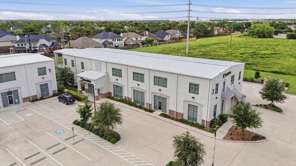 More Photos Of , Pearland Office For Sale