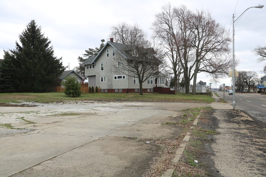 More Photos Of 2130 Cleveland Ave NW, Canton Land For Sale