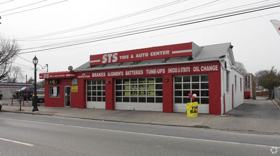 More Photos Of 1822-1836 Deer Park Ave, Deer Park Auto Repair For Sale