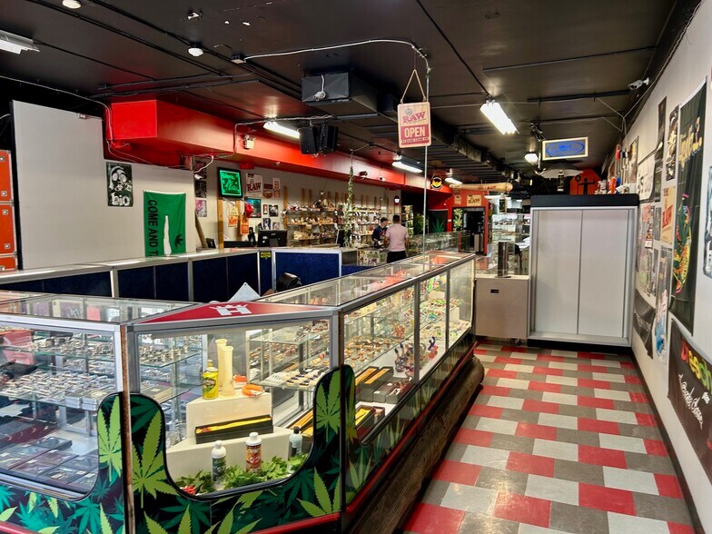 More Photos Of 762 Ouellette Av, Windsor Storefront Retail Office For Sale