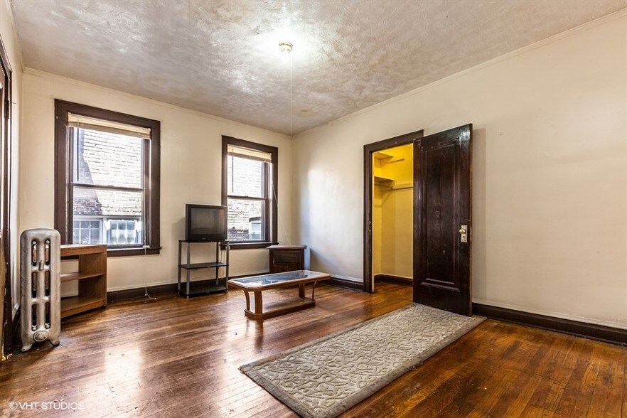 More Photos Of 7719 S Kingston Ave, Chicago Apartments For Sale