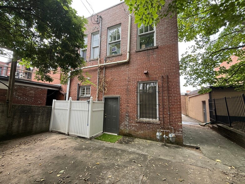 More Photos Of 110 E Washington Ave, Athens Storefront Retail Office For Sale