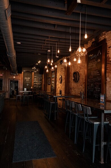 More Photos Of 523 York Rd, Towson General Retail For Sale