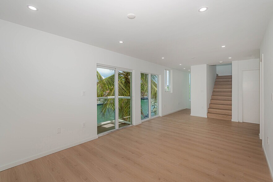 More Photos Of 1975-1985 Calais Dr, Miami Beach Apartments For Sale