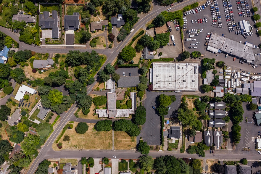 More Photos Of 10060 SW Walker Rd, Beaverton Religious Facility For Sale
