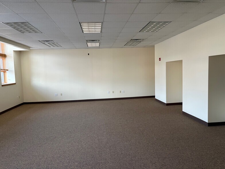 More Photos Of 313 W High St, Ebensburg Medical For Lease