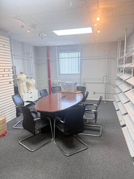 More Photos Of 12368 Valley Blvd, El Monte Manufacturing For Sale